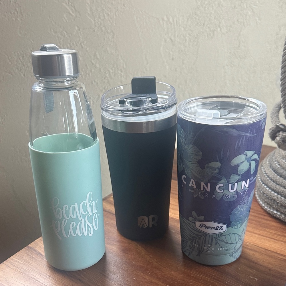 Black and Teal Insulated Tumblers Set